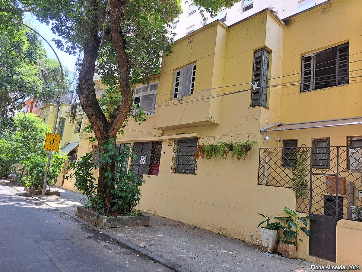 Bem preservado: Rua Senador Correia, nº 51/53/59/61 Rua Paissandu, nº 230 — foto 1