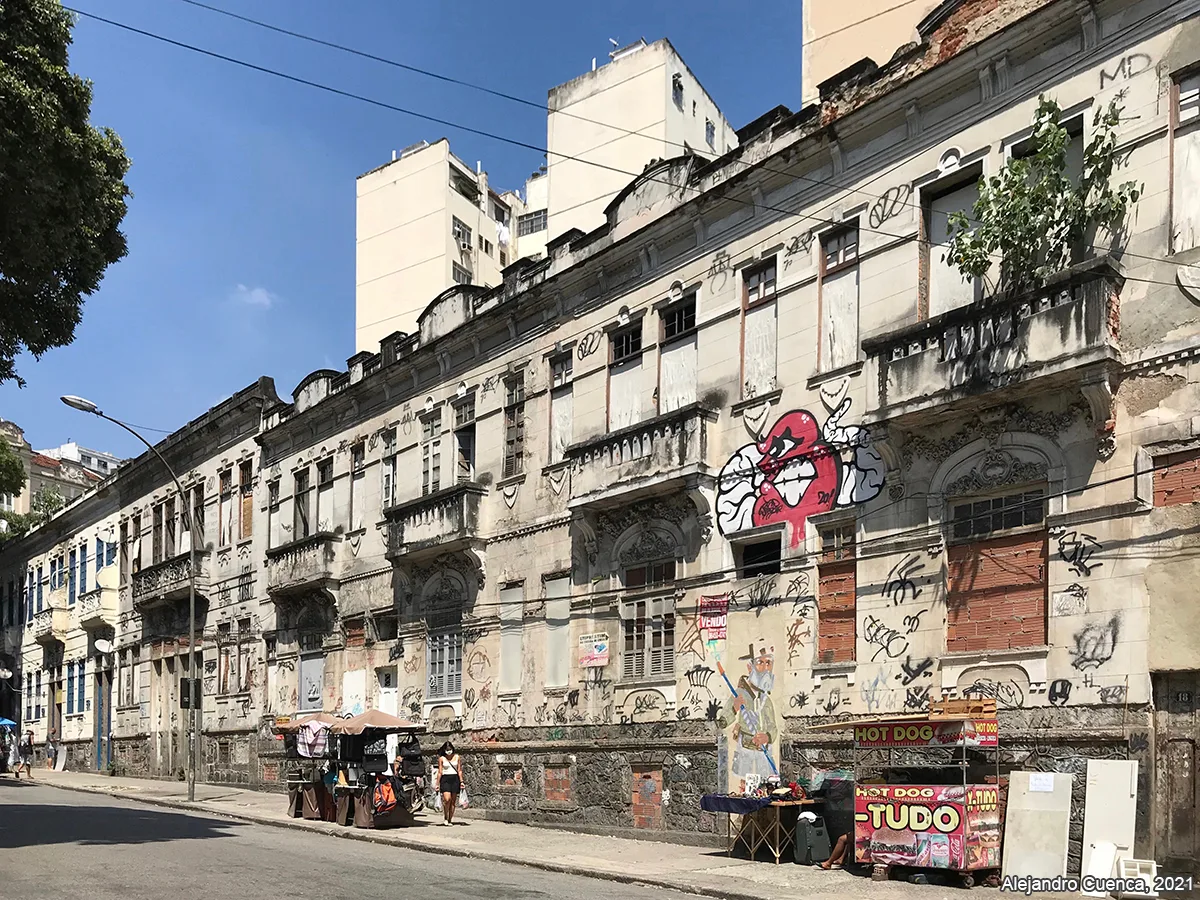 Bem preservado: Rua Carlos de Sampaio, nº 18/24/34/38 — foto 1