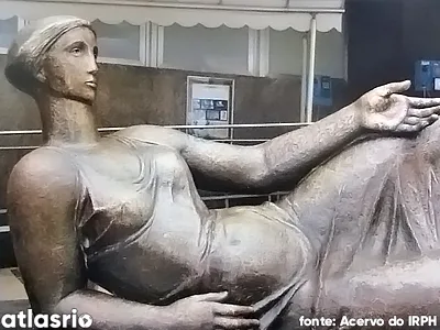 Estátua A Doadora de Alfredo Ceschiatti — foto 1