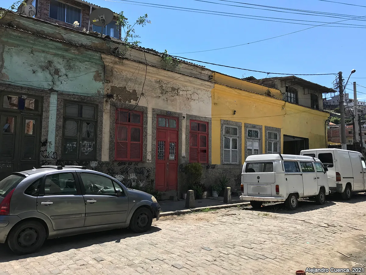Bem preservado: Rua Coronel Audomaro Costa, nº 207/215/221/227/233 — foto 1