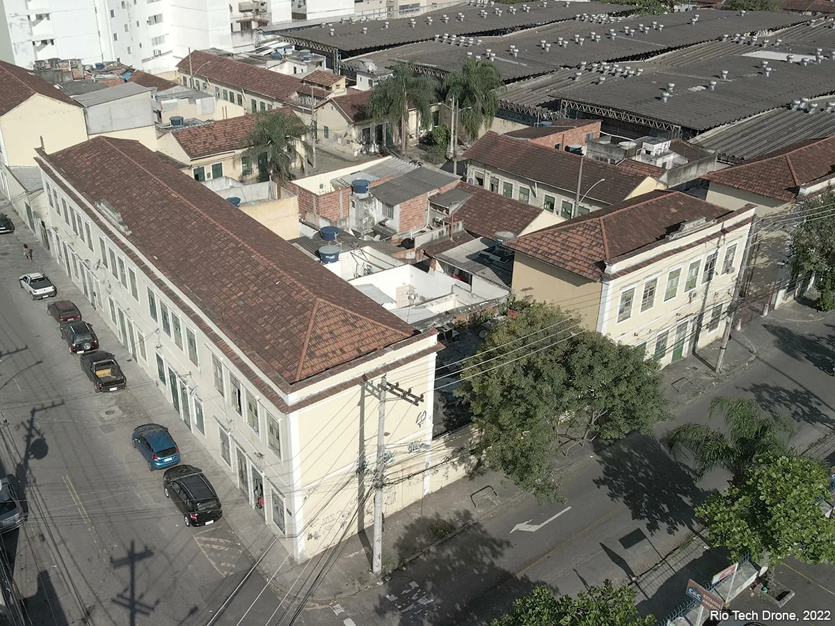 Bem preservado: Conjunto Arq. da Cia de Fiação Confiança: Rua Silva Teles, nº 120 (Casas 01-32) Rua Maxwell, nº 259/261 — foto 1