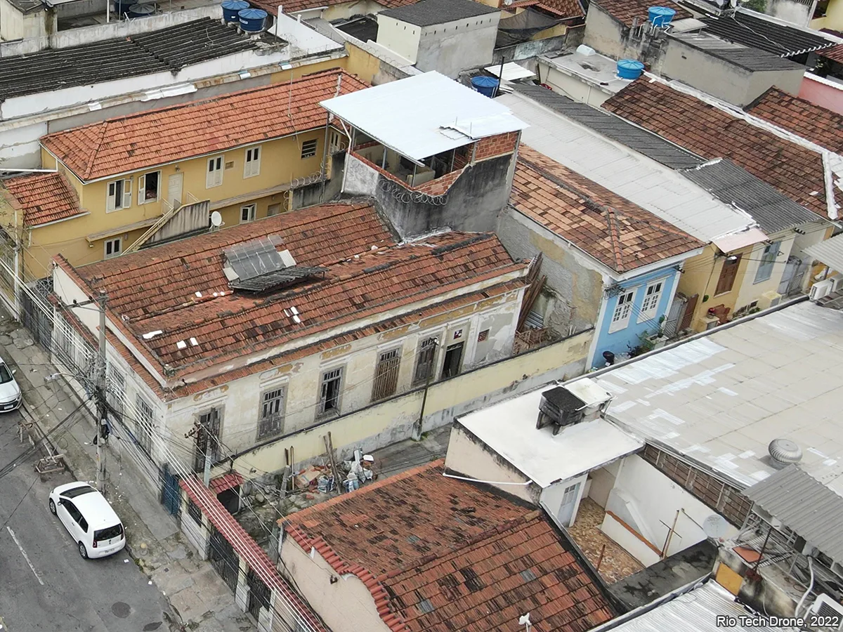 Bem preservado: Rua Cardoso Marinho, nº 30 (Casas 01-09, 11, 14-15, 18-20) — foto 1