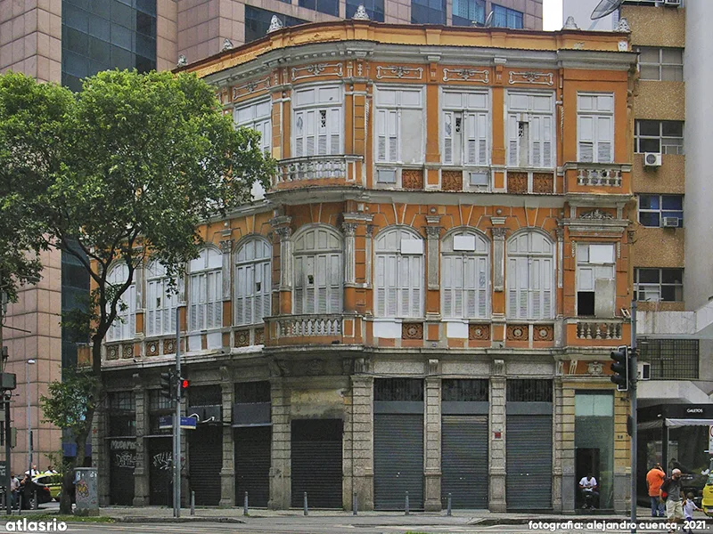 Imóvel na Av. Rio Branco, esq. com São Bento — foto 1