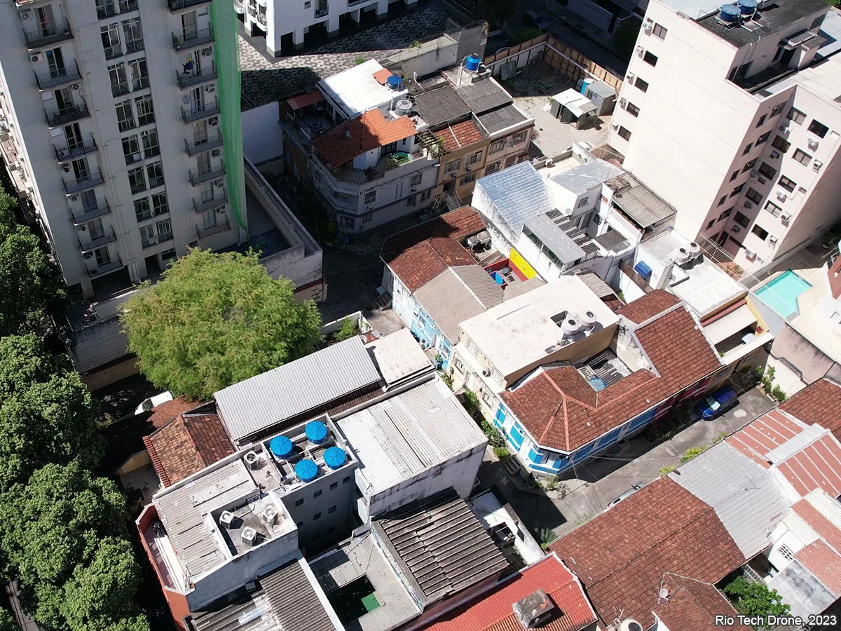 Bem preservado: Rua Dezenove de Fevereiro, nº 56 (Casas 01, 07-09, 11-17) — foto 2