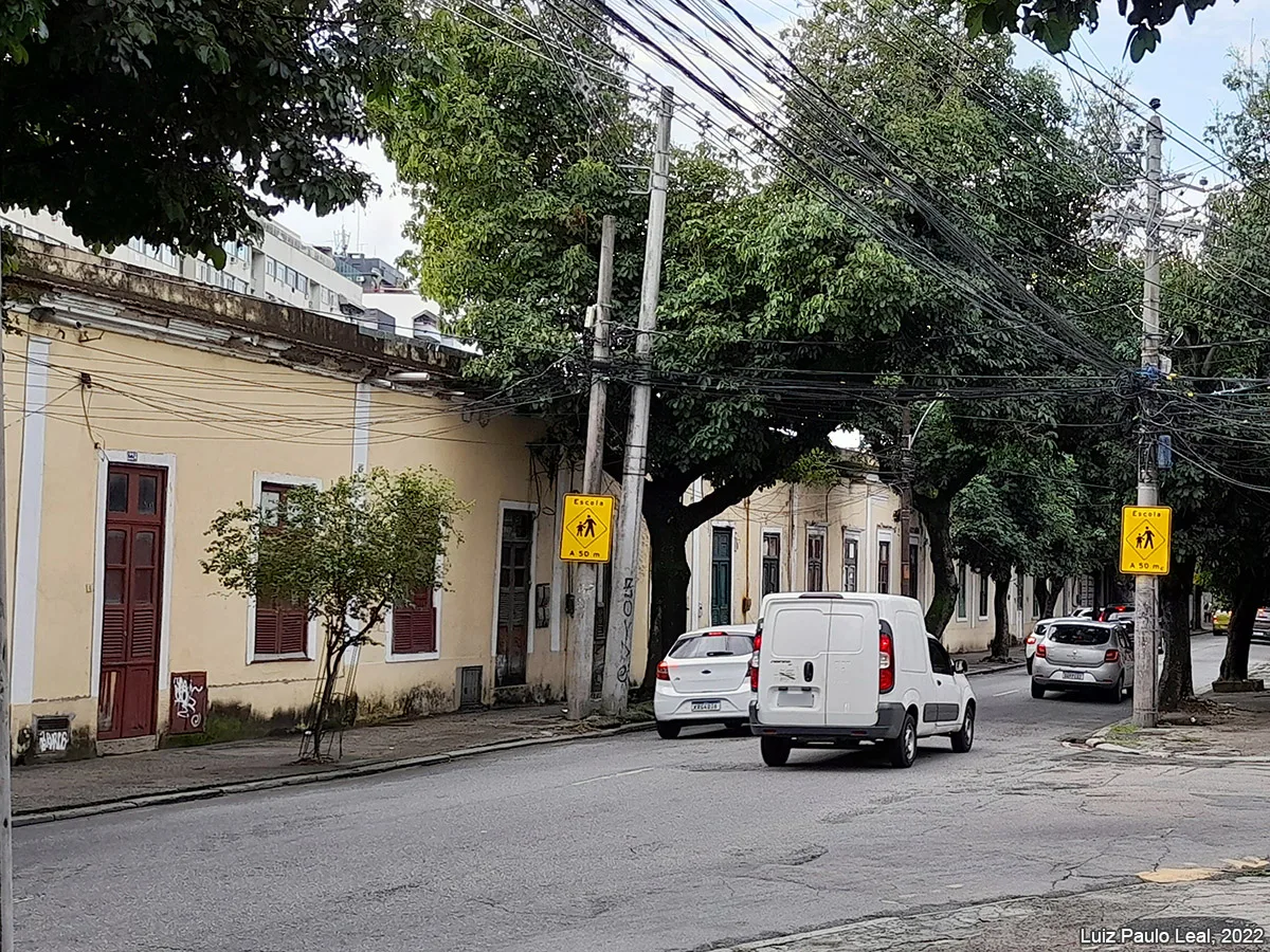Bem preservado: Conjunto Arq. da Cia de Fiação Confiança: Rua Silva Teles, nº 91/93, 95 (Casas 01-09) — foto 2