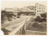 Praça Mauá, ao fundo, o Morro da Conceição — foto 1