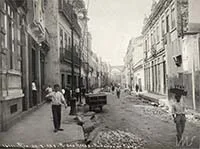 Mudança de calçamento na rua dos Arcos — foto 1