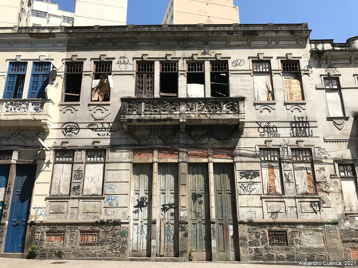 Bem preservado: Rua Carlos de Sampaio, nº 48/50/56/60/68 — foto 1