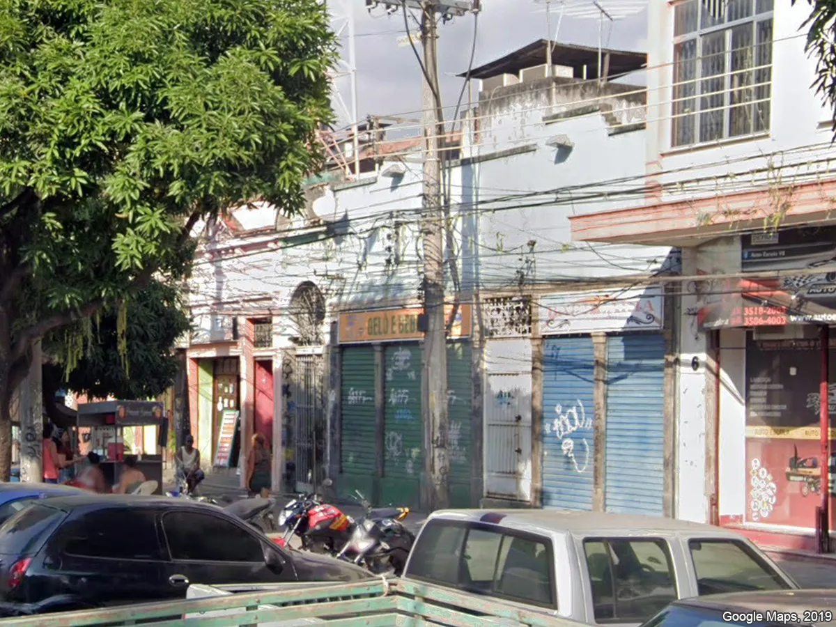 Bem preservado: Rua do Catumbi, nº 52 (Casas 01-07) — foto 2